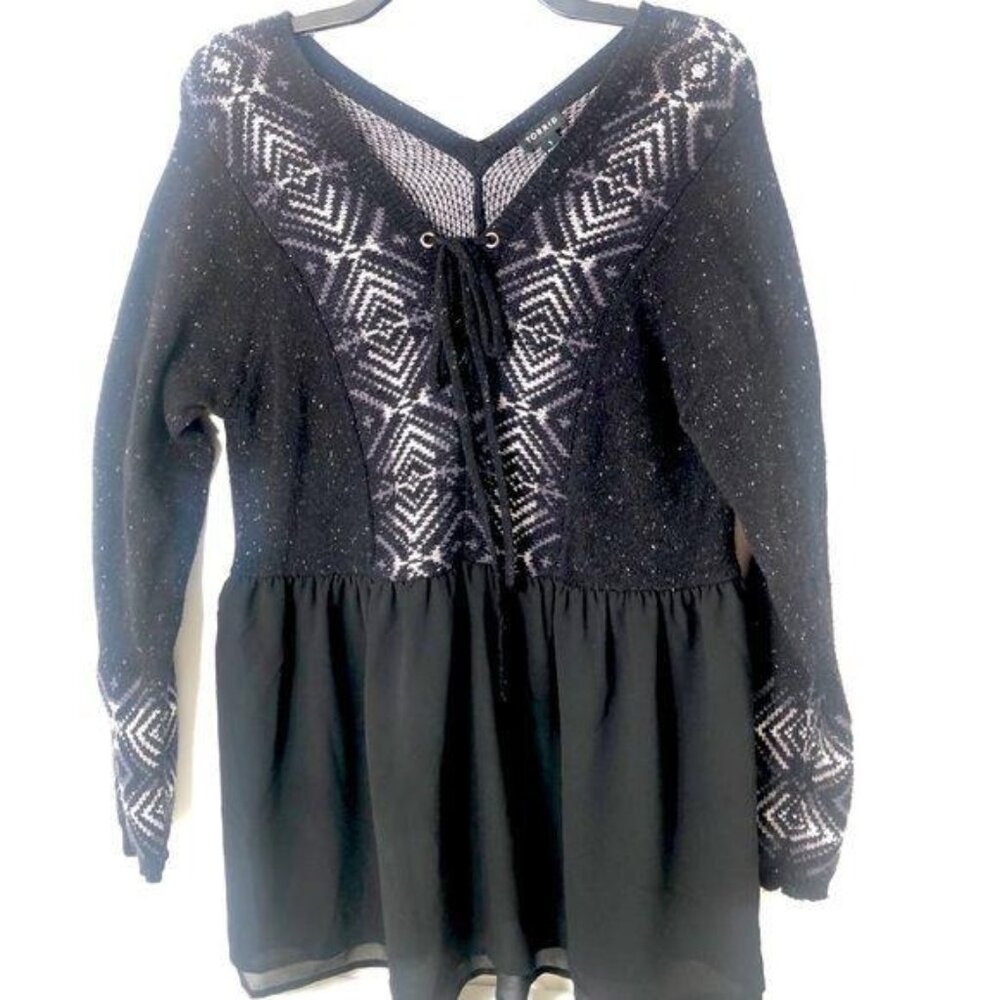 Torrid Sweater Top Peplum Knit Blouse Aztec Print Black and White Women Size 1
